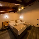 Pandora Tirana