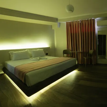Pandora 3* Tirana