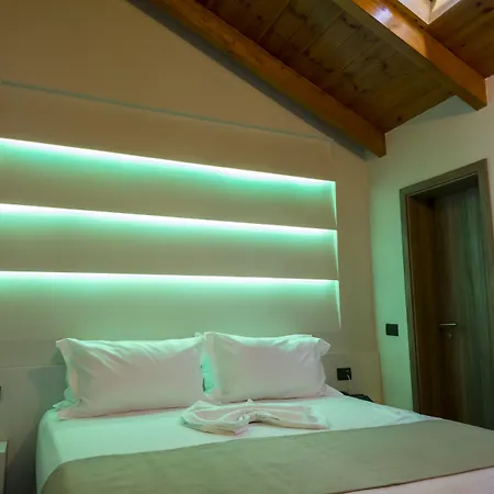 Pandora 3* Tirana