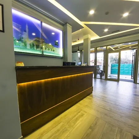 Hotel Pandora