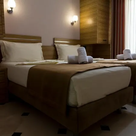 Pandora Тирана